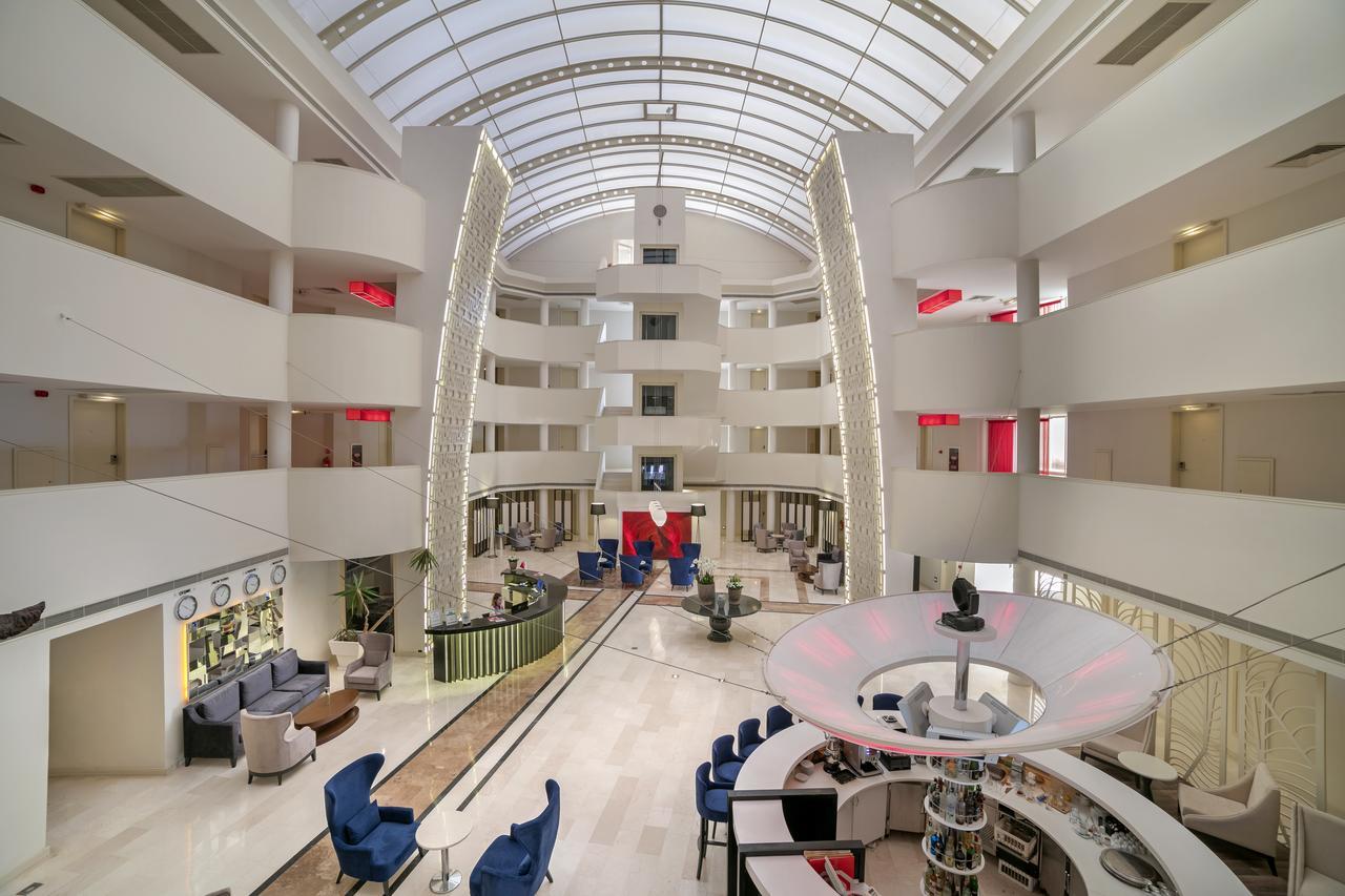 Sisus Hotel Çeşme Exteriör bild